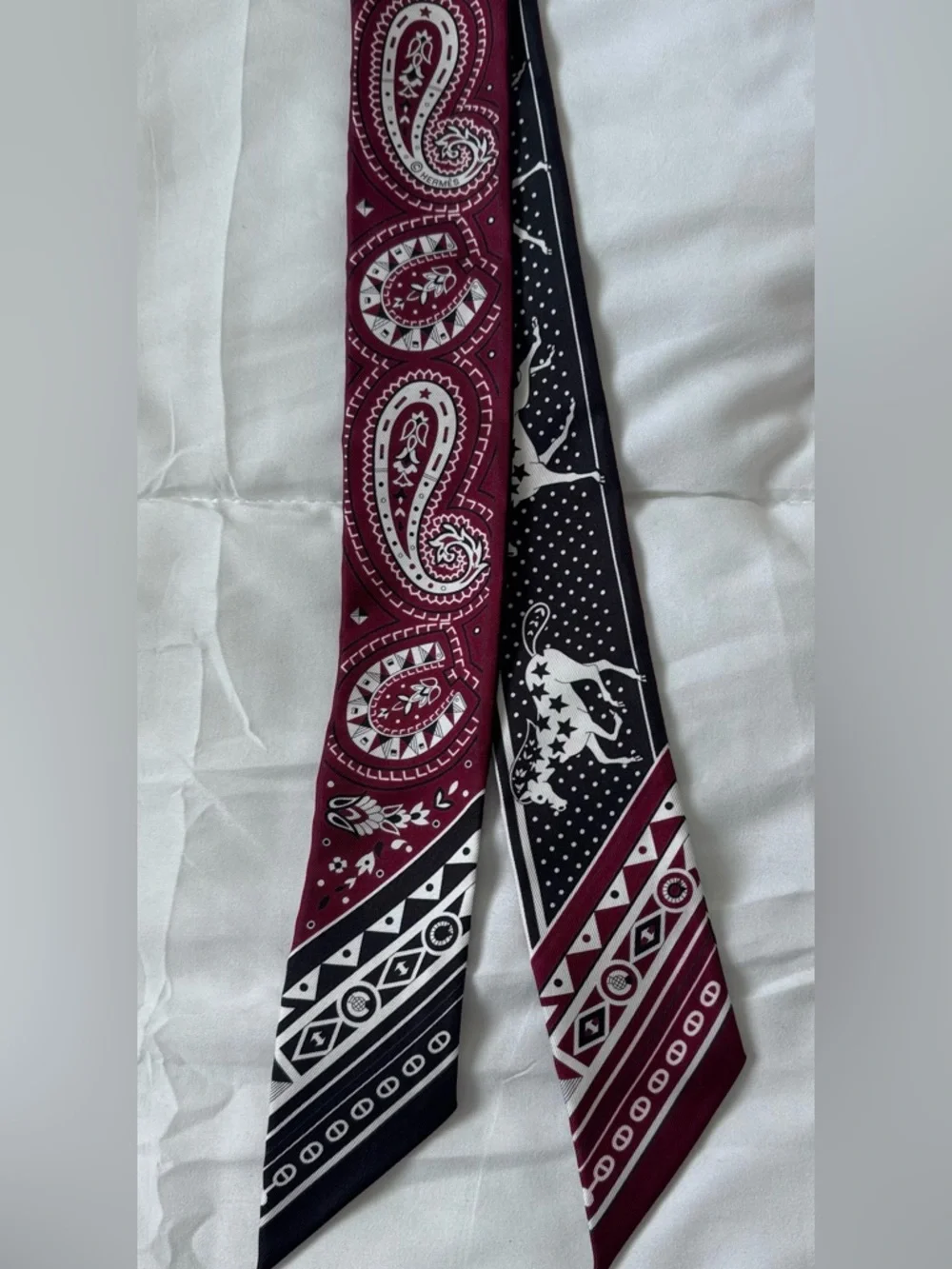 Hermes Limited Edition Silk Twilly - Picture 2 of 5